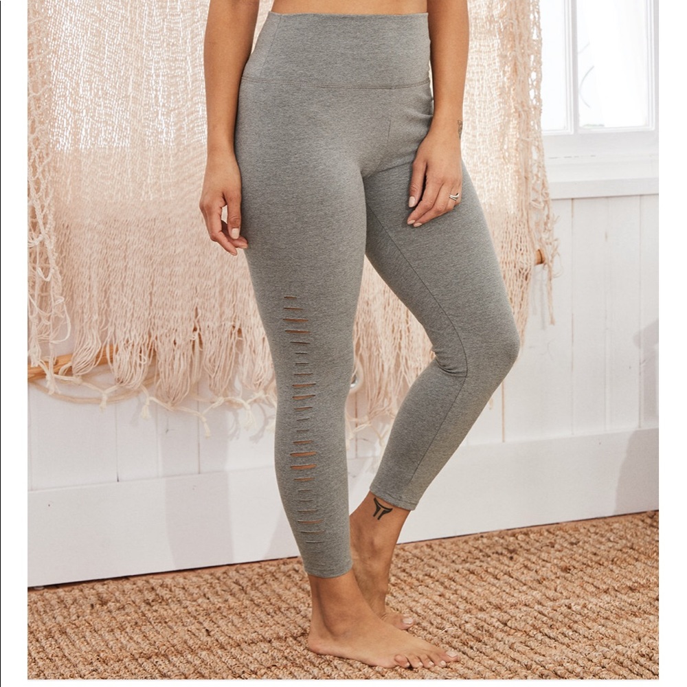 Aerie Cut out leggings